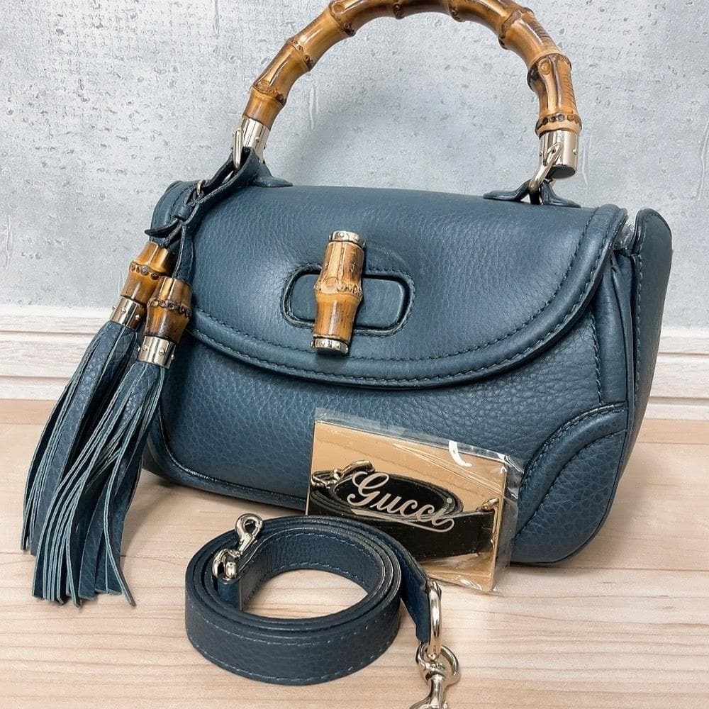 GUCCI Bamboo Handbag Shoulder Bag Leather Tassel Turnlock Closure Mirror - Picture 2 of 10